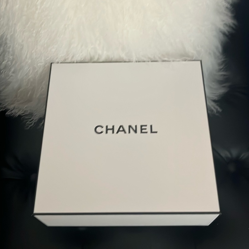 Chanel cosmetic store box 10.5 X 10.5